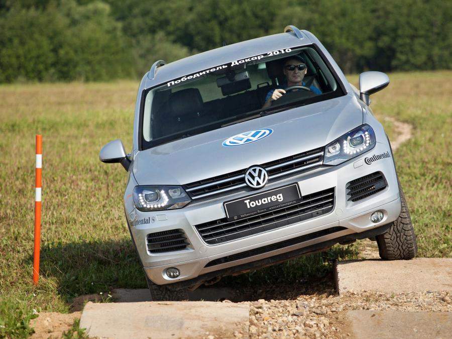  Volkswagen Touareg V6 TDi Terrain Tech Paket 2010 года  (фото 9 из 34)